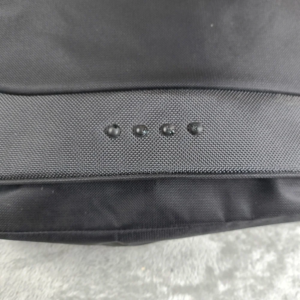 Tumi Messenger Bag Black T‎ Tech 5114D Nylon Crossbody Shoulder Messenger Laptop